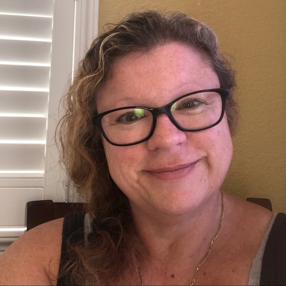 Meet your Posher, Donna - Picture 1 of 1